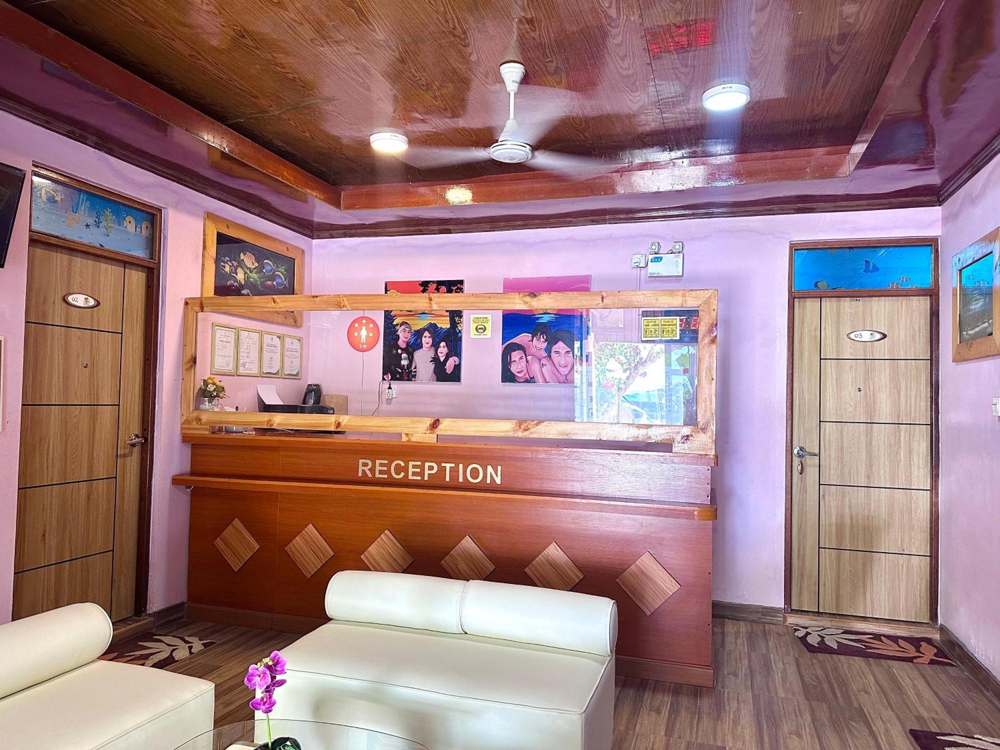 Galaxy Sunrise Sea View Hotel Fulidhoo Bagian luar foto