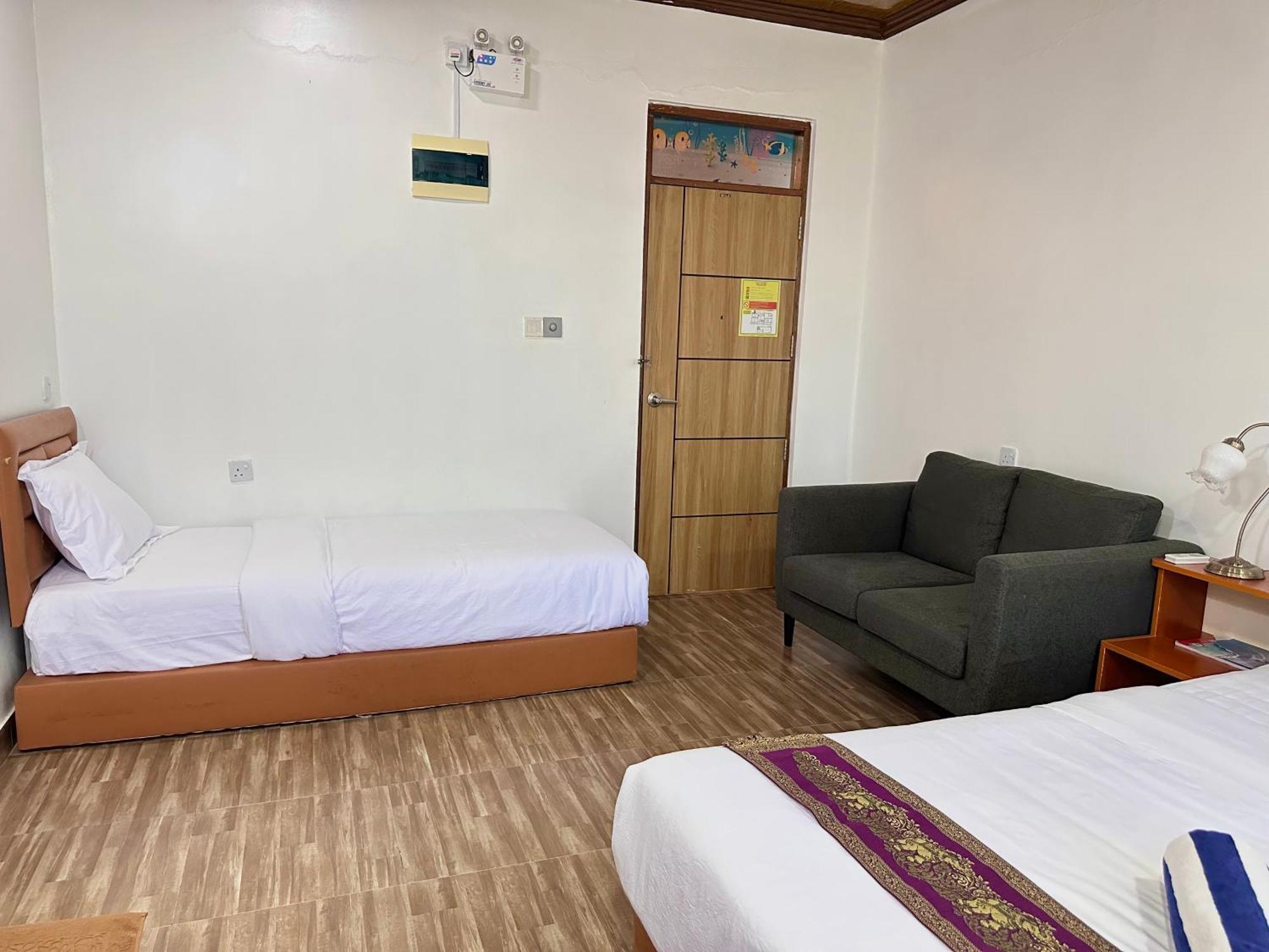 Galaxy Sunrise Sea View Hotel Fulidhoo Bagian luar foto