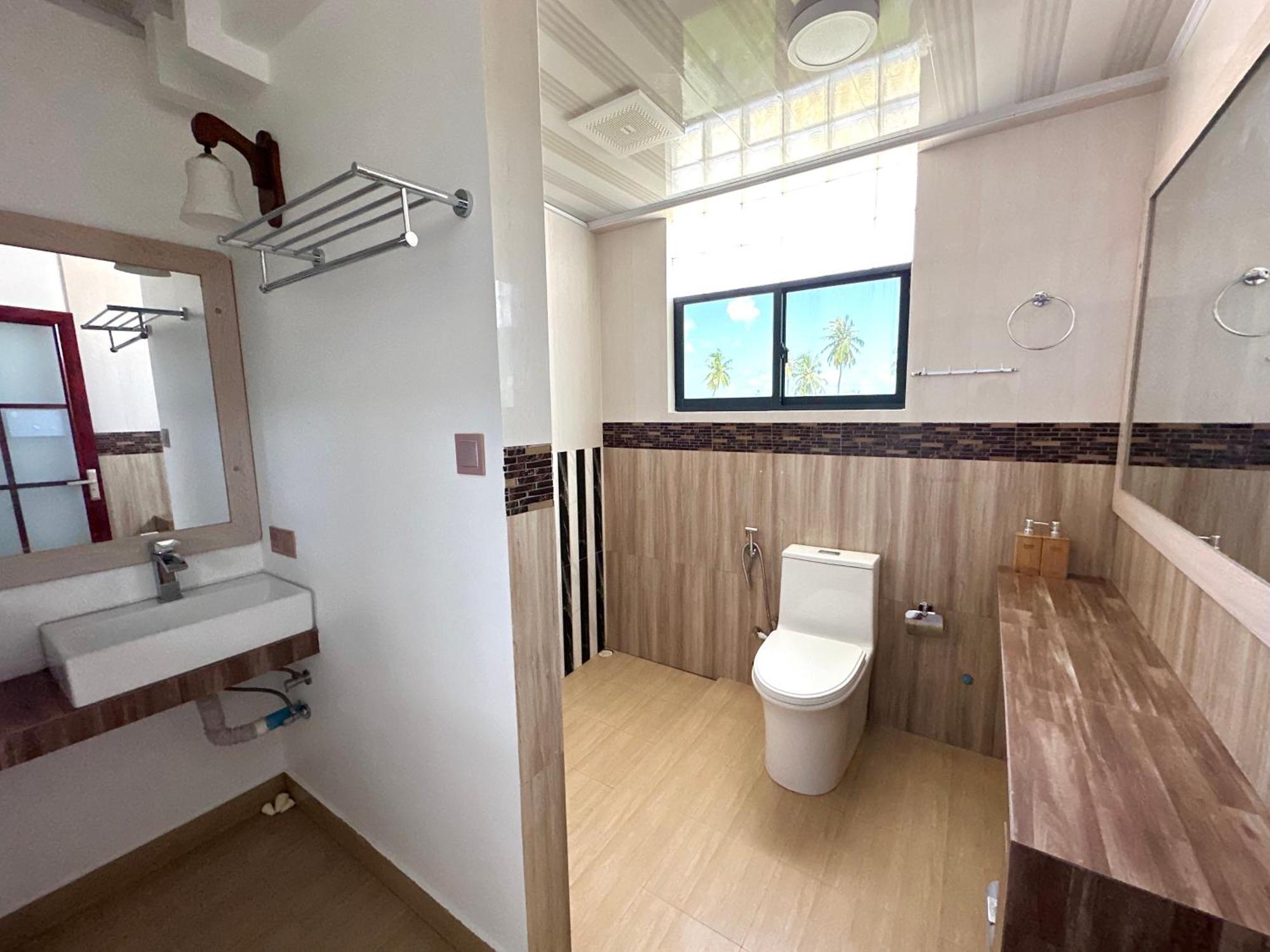 Galaxy Sunrise Sea View Hotel Fulidhoo Bagian luar foto